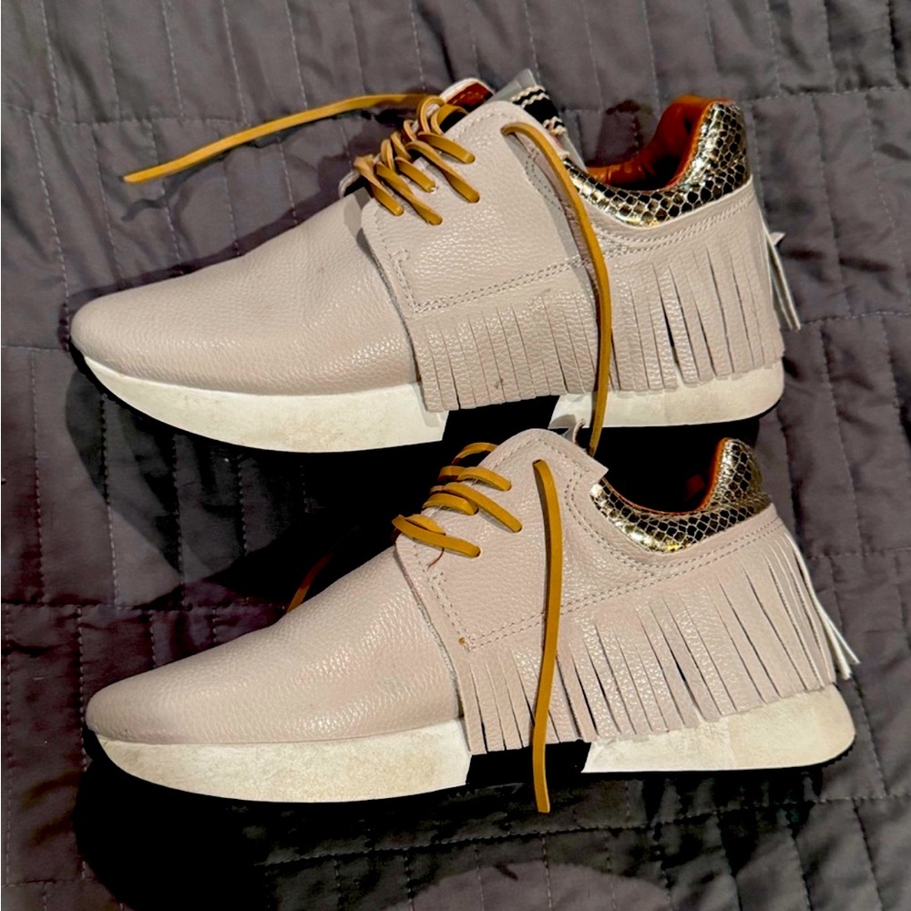 ShuShop Pepa Fringe Sneaker NWOT